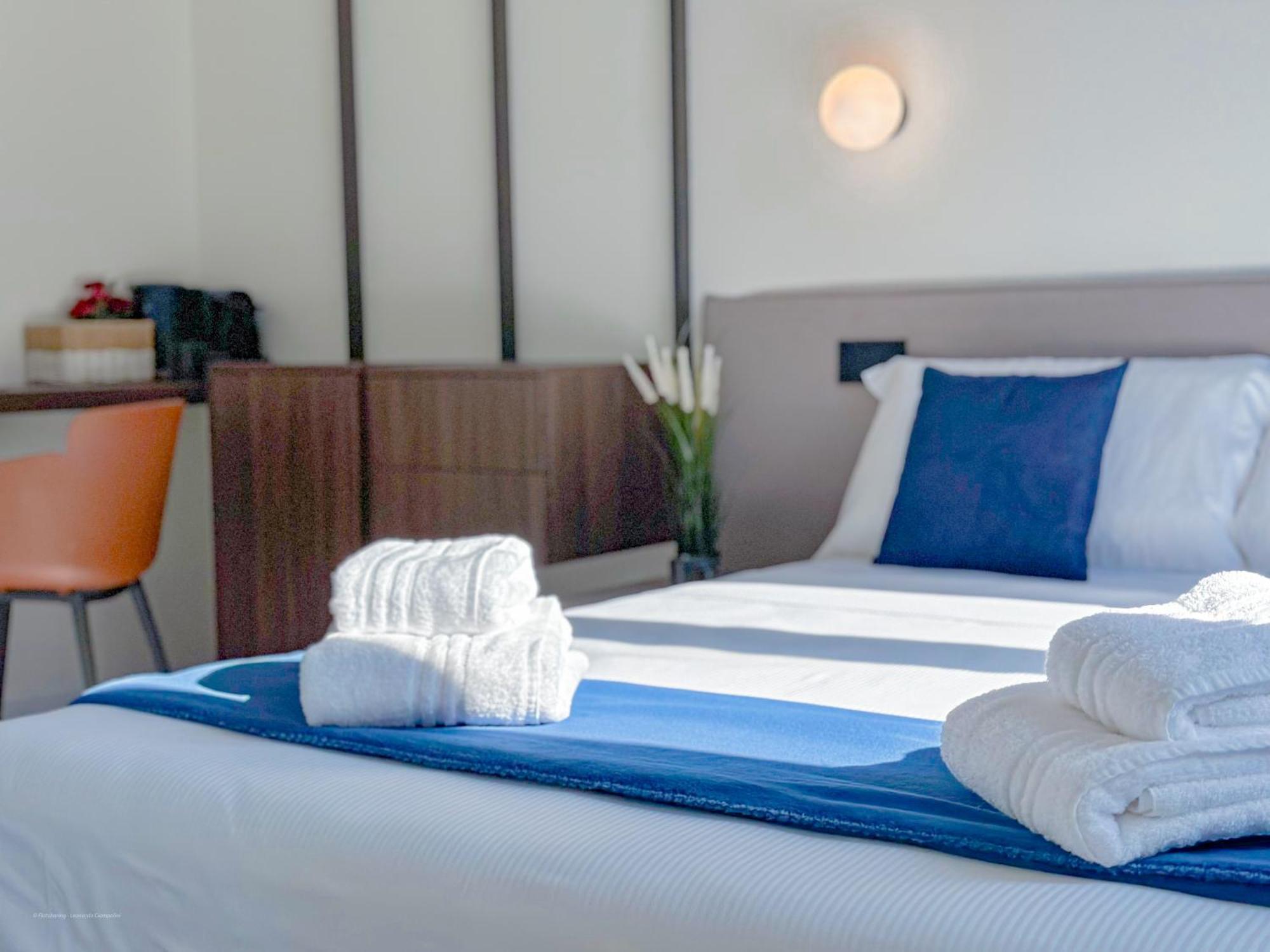 Porta Venezia - Luxy Suites - 6 Camere Милано Екстериор снимка